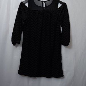 NICKIE LEW WOMEN'S COLD SHOULDER SHEER TOP